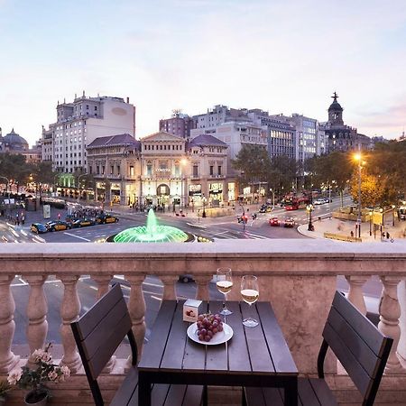 Uma Suites Passeig De Gracia 16 Barcelona Bagian luar foto
