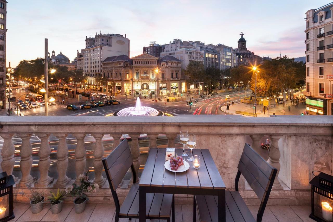 Uma Suites Passeig De Gracia 16 Barcelona Bagian luar foto