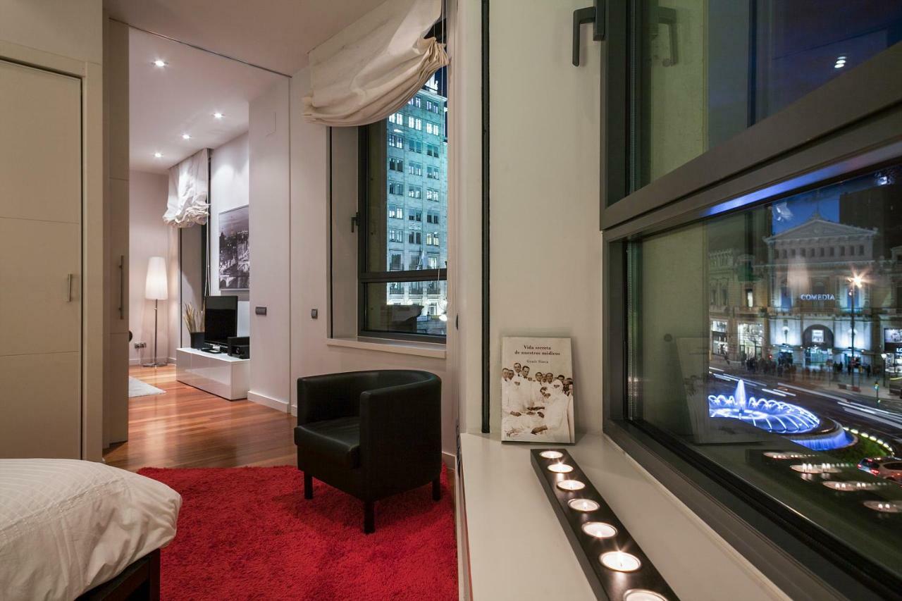 Uma Suites Passeig De Gracia 16 Barcelona Bagian luar foto