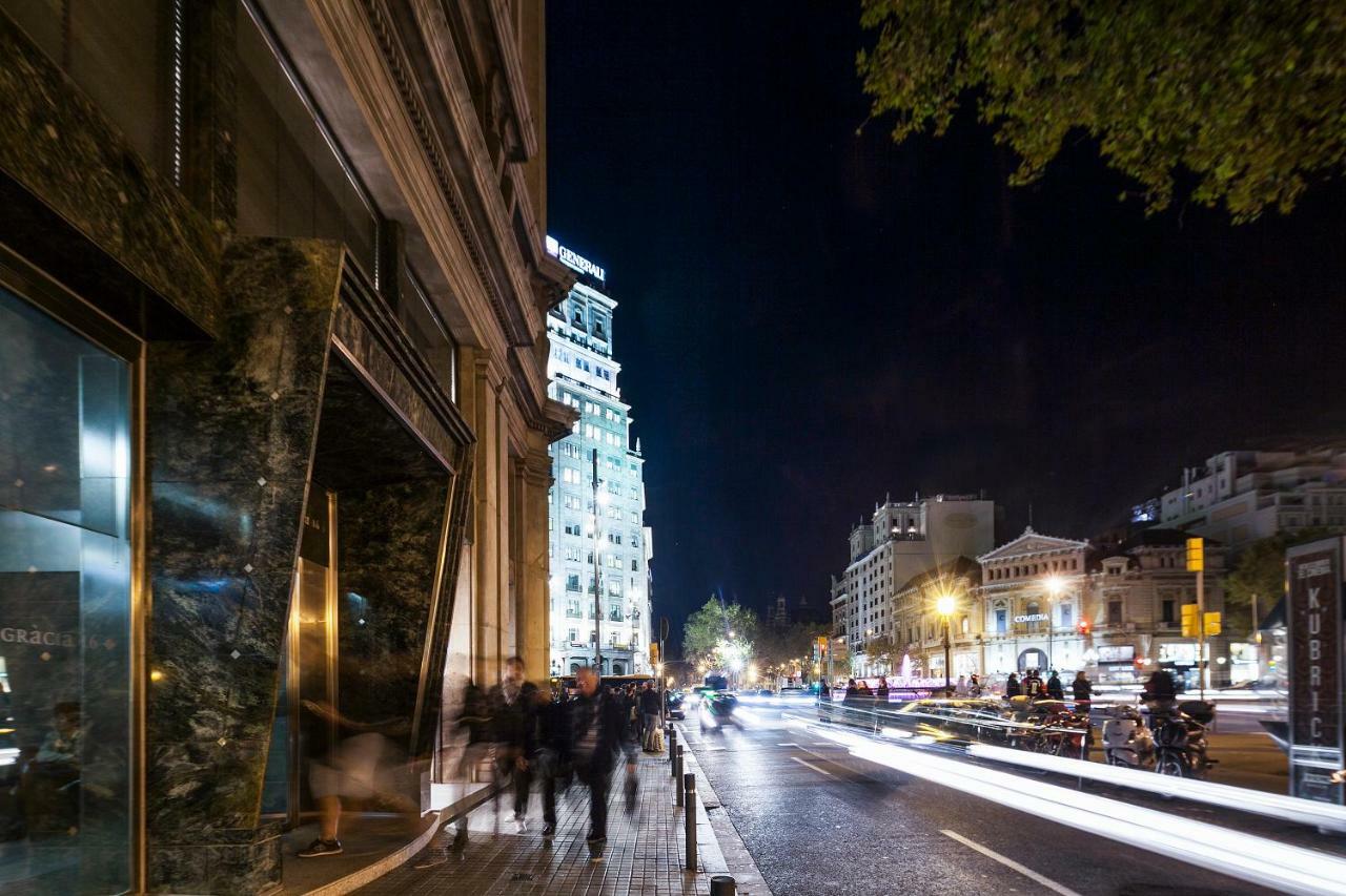Uma Suites Passeig De Gracia 16 Barcelona Bagian luar foto