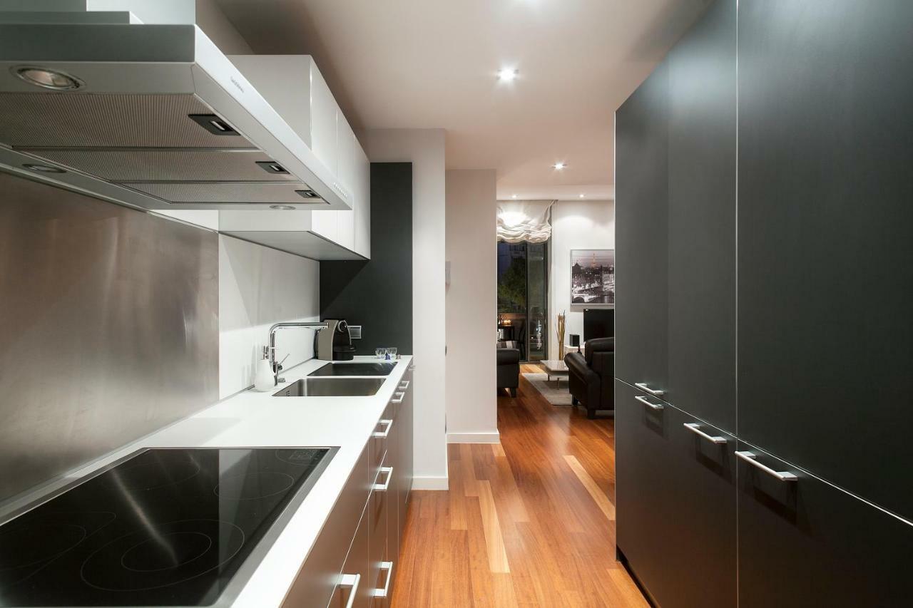 Uma Suites Passeig De Gracia 16 Barcelona Bagian luar foto