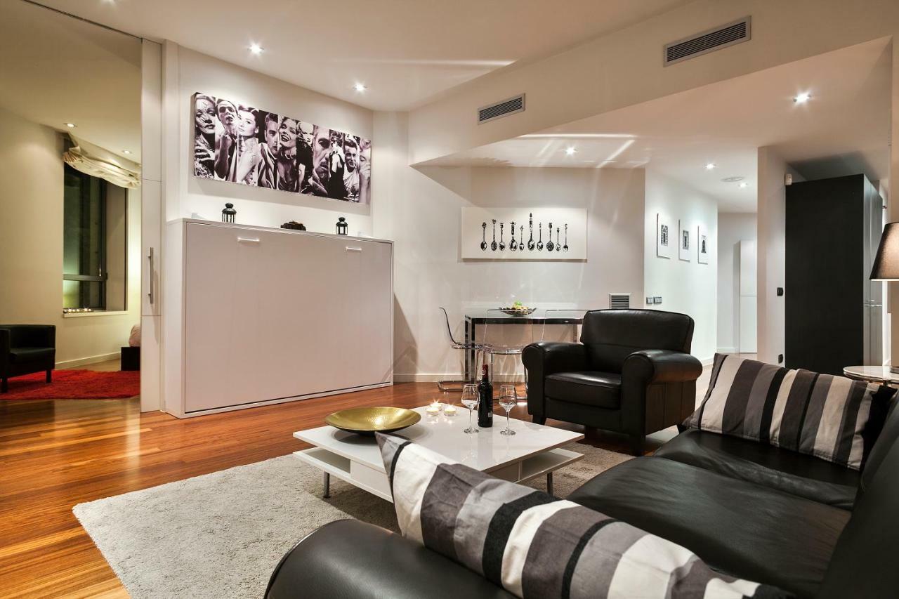 Uma Suites Passeig De Gracia 16 Barcelona Bagian luar foto