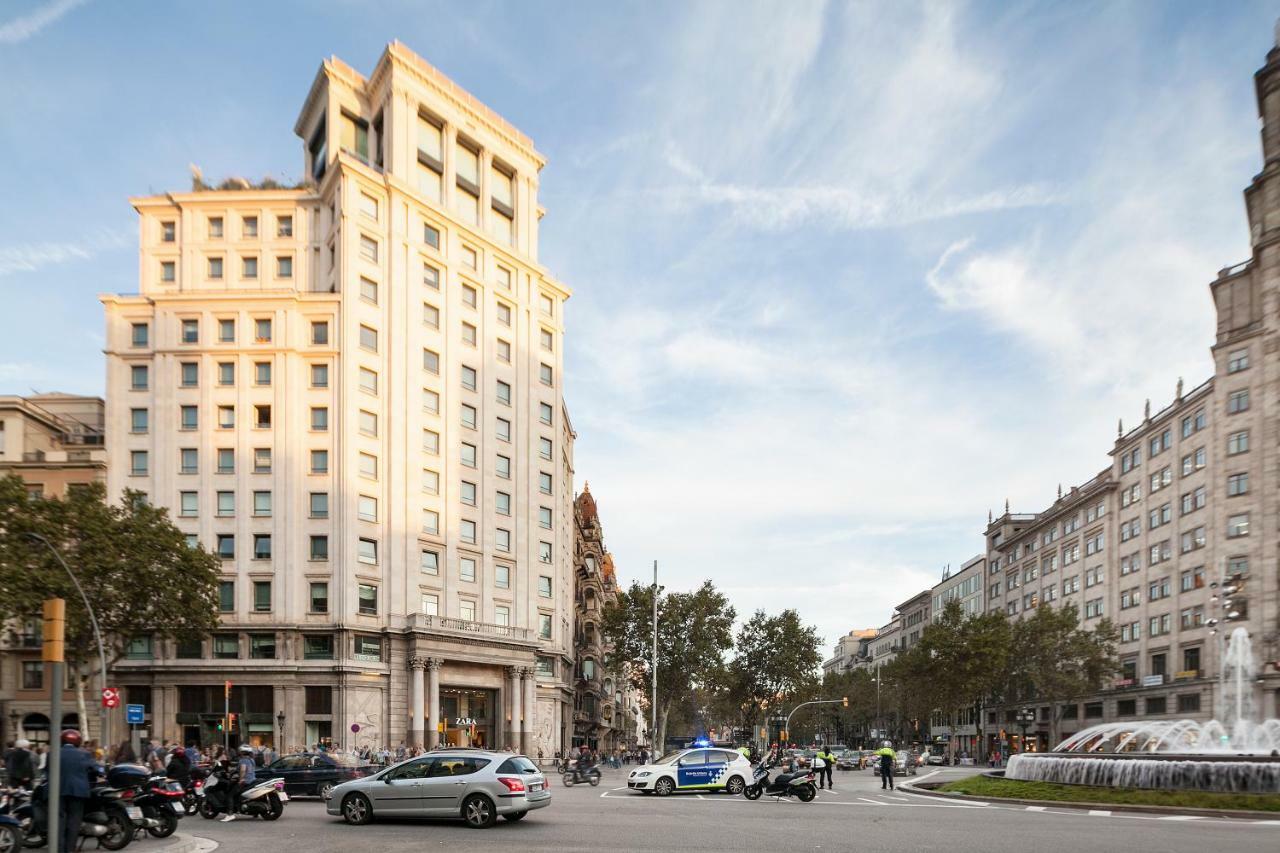 Uma Suites Passeig De Gracia 16 Barcelona Bagian luar foto